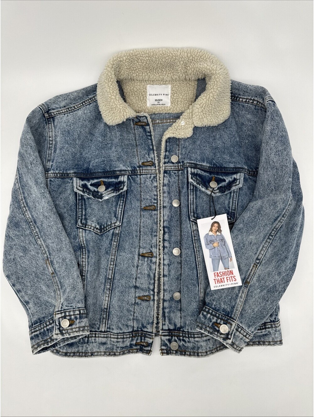 Women’s Celebrity Pink acid-wash denim jacket w/sherpa collar New With Tags